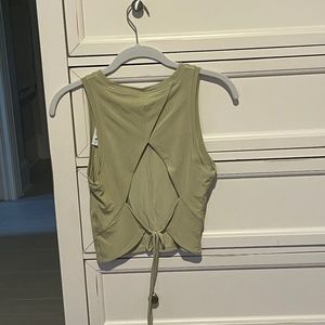 LULULEMON Open Tie-Back Tank Cropped